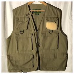 Catchmaster Fishing Vest. Like New! Medium for Sale in East