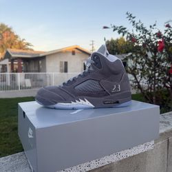 Jordan 5 Wolf Grey