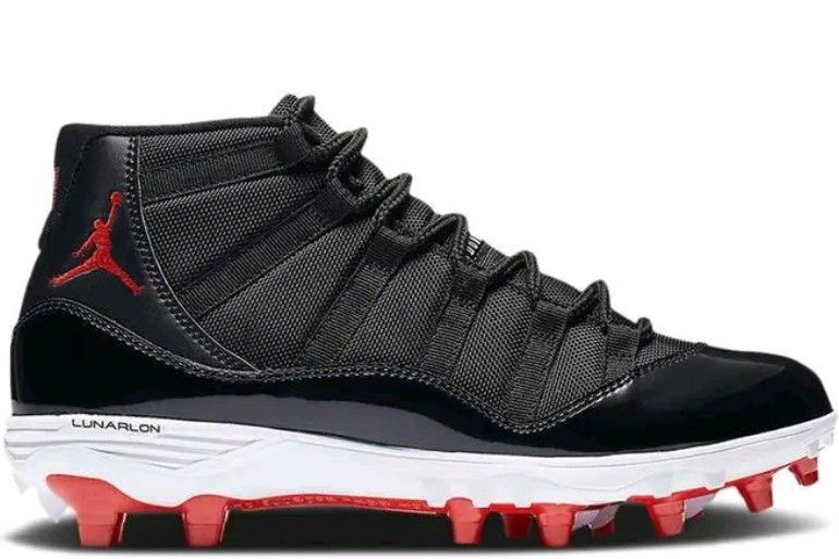 Jordan football cleats top retro 11