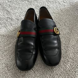Gucci Loafers 250