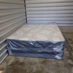 Queen Mattress Come With Free Box Spring - Free Delivery 🚚 To Reasonable Distance 