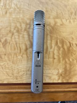 AKG C1000S