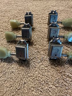 Epiphone 3x3 deluxe guitar tuners