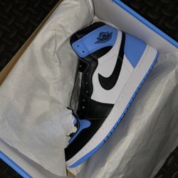 Air Jordan 1 UNC Toe 