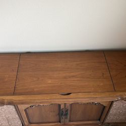 Vintage Victrola Stereo Cabinet