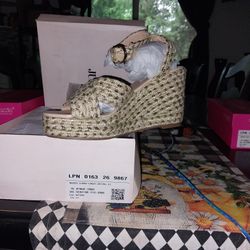 Justfab. Gold Thread Natural Wedge. Size 8.5