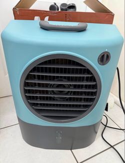 Hessaire — 1300-CFM 3-Speed Indoor/Outdoor Portable Evaporative Cooler for 500-sq ft (Motor included)