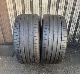 315/40/21  315/40ZR21  Michelin Pilot Sport 4 SUV MO1  (Like New)