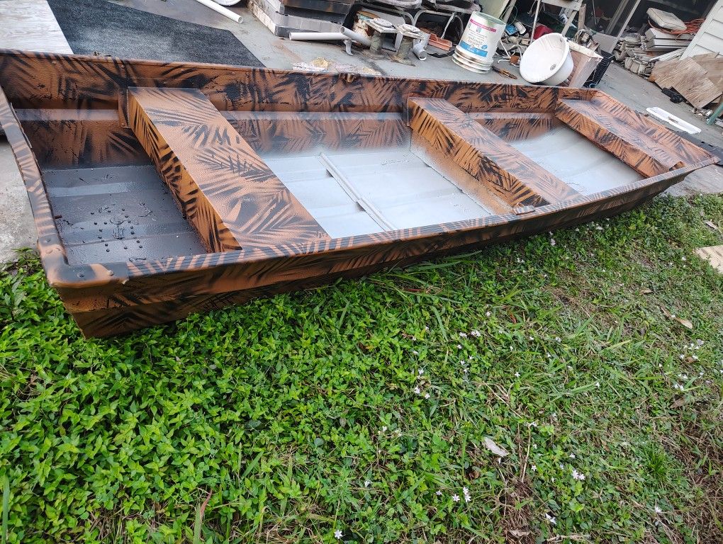 10ft Lightweight Camo Jon Boat Can Deliver