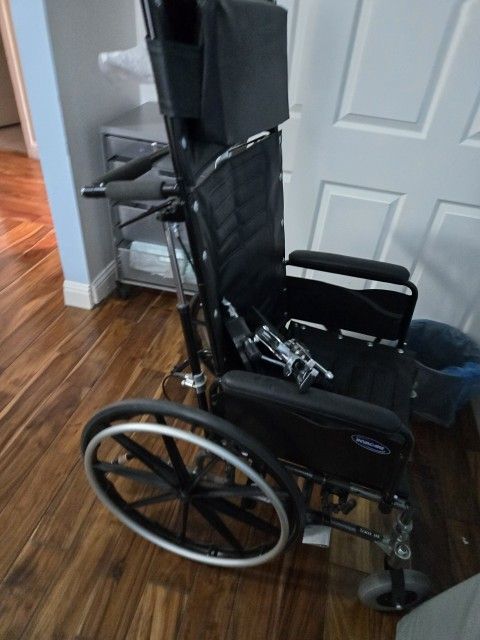 Reclining Wheelchair With Extendable Footrests