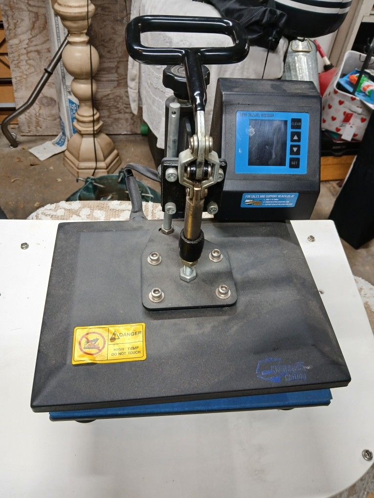 Heat Press For Iron Ons Like New Condition