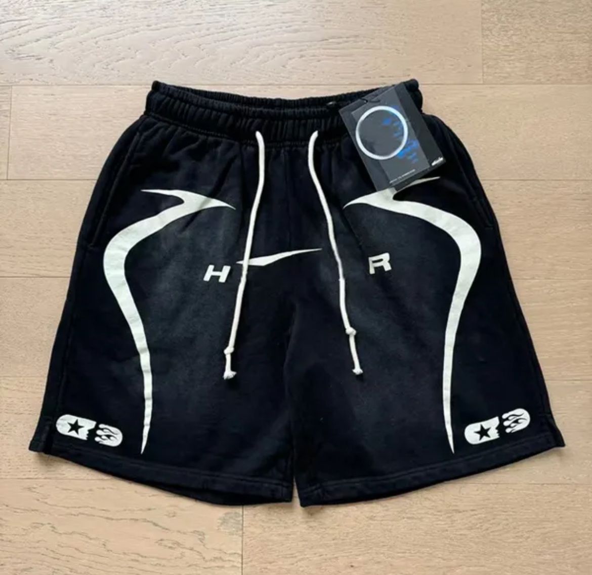 good quality yvl type shorts dm me to buy