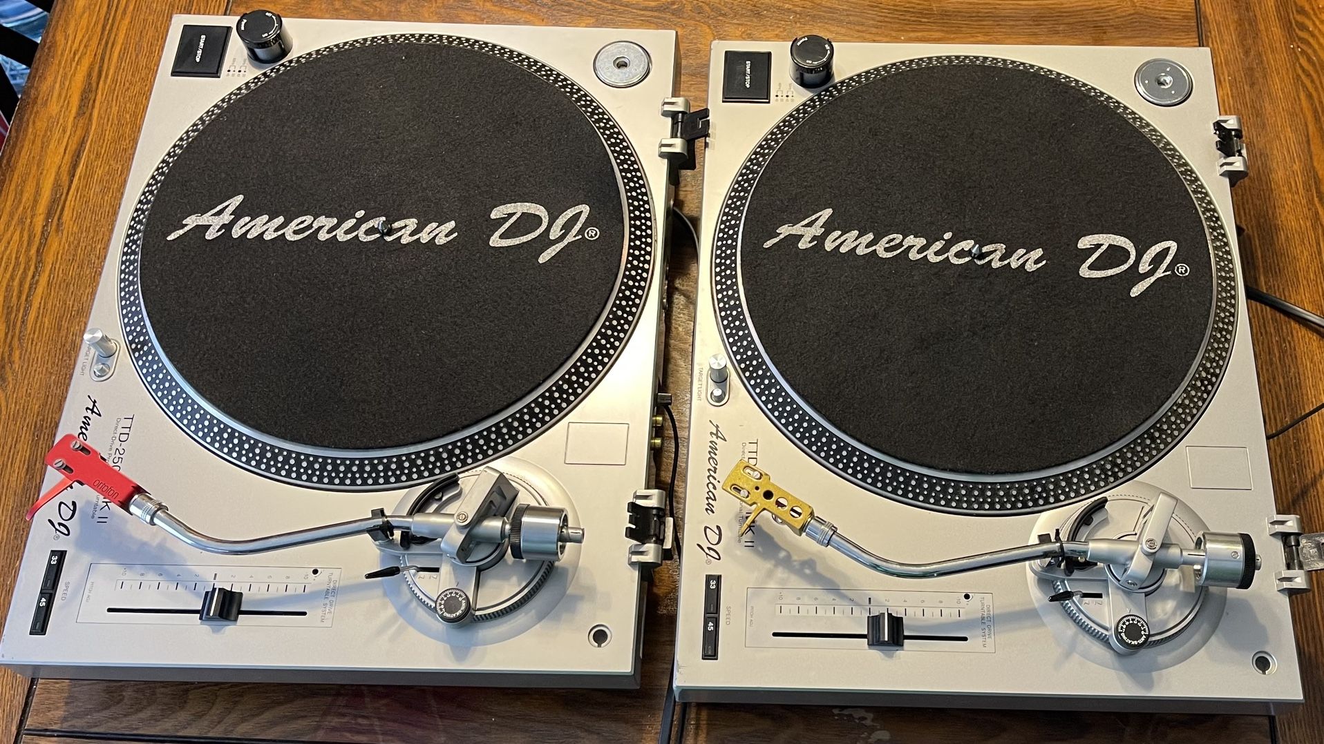 American Dj Pro Turntables TTD - 2500 MKII
