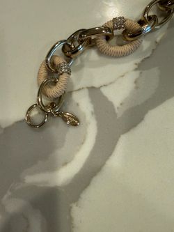 ANN TAYLOR BRACELET $10