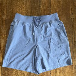 🍋LIKE NEW  Lululemon T H E 7.5" Light Blue Shorts  M 