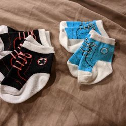 4 Pairs Converse Chuck Taylor Style Socks