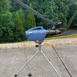 Zooka Zs740 Pitching Machine 