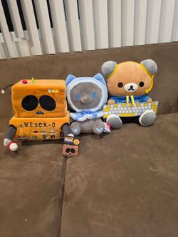 Awesome o,fukuya hooded cape kitty,and Rilakkuna gamer plush