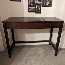 Desk Or Vanity 