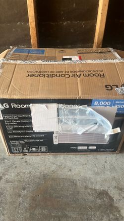 Brand New LG 8,000 BTU Smart Window Air Conditioner ❄️
