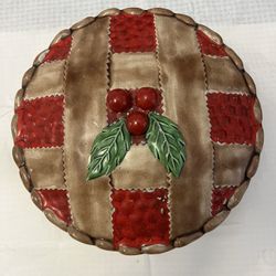 Cherry Pie Plate With Cover 