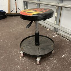 Mechanic Roll Around Seat Excellent Condition
