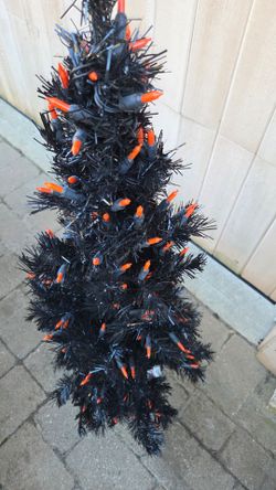NEW with tags Halloween 4’ Black Tree with Orange Lights