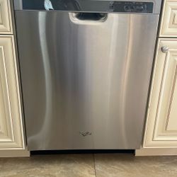 Whirlpool Dishwasher 