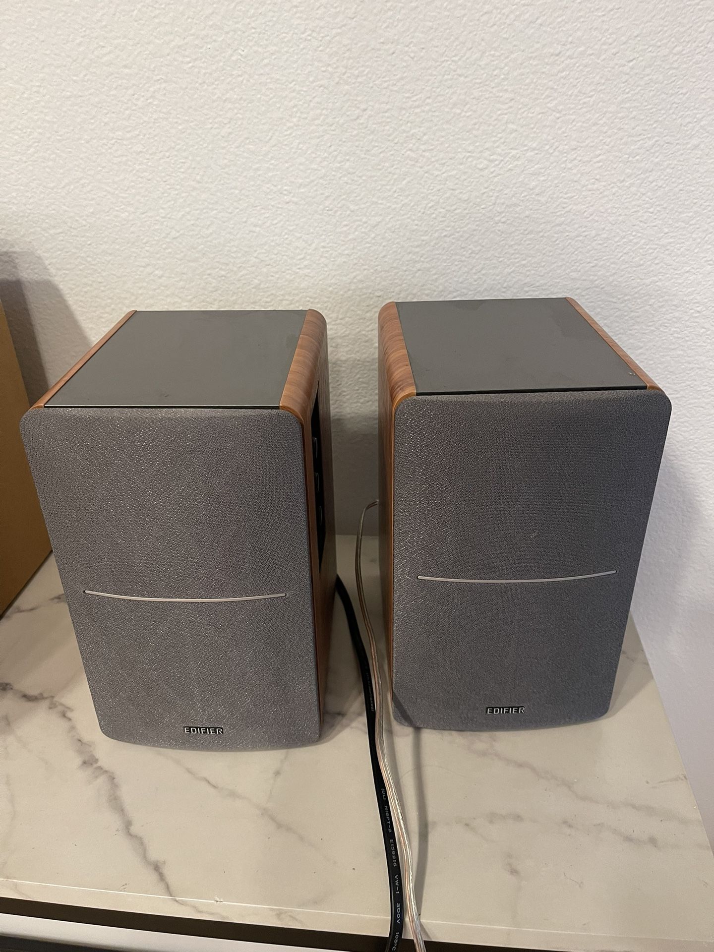 Edifier Speakers - Bluetooth & Direct Monitoring