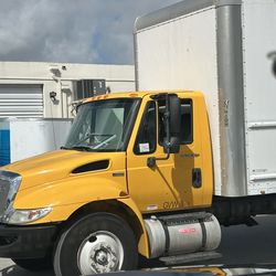 2012 international dt 4300 26ft