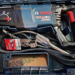 BOSCH ROTARY HAMMER w Sledge Chisel