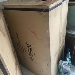 Wine Storage & Server