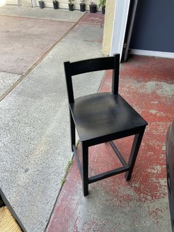 1 Chair 24in Hight