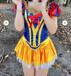 Custume