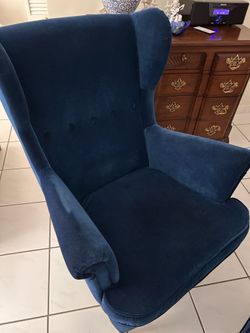 Wingback chair with ottoman