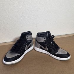 Jordan 1 Retro High OG Satin Shadow Women’s Size 6 / 4.5Y FD4810-010 