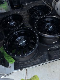 Method wheels 305 standard  17x8.5 | 6x5.5 | 0/4.75”
