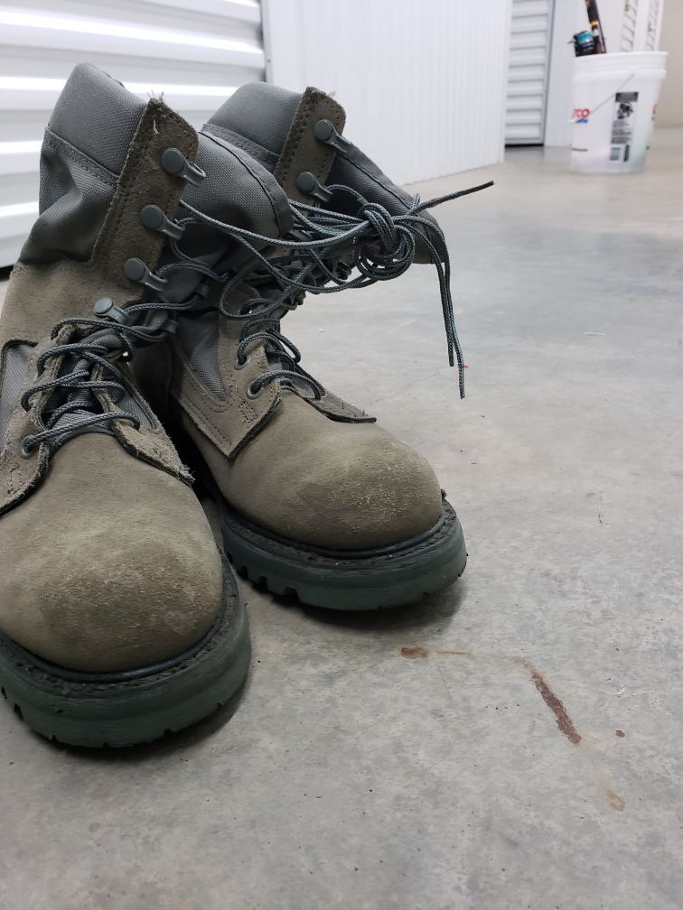 Military Combat boots Size 6