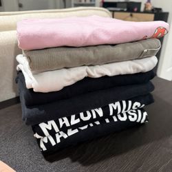 Men’s Medium 7 Shirts 1 Pair Of Shorts 