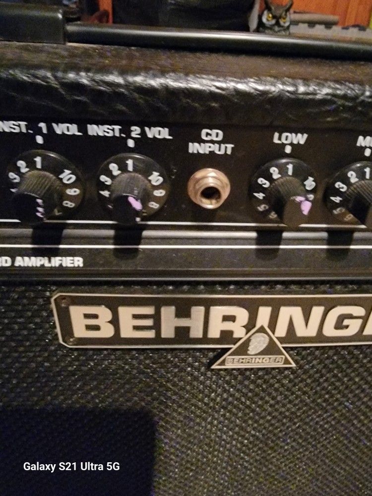 Behringer Amplifier