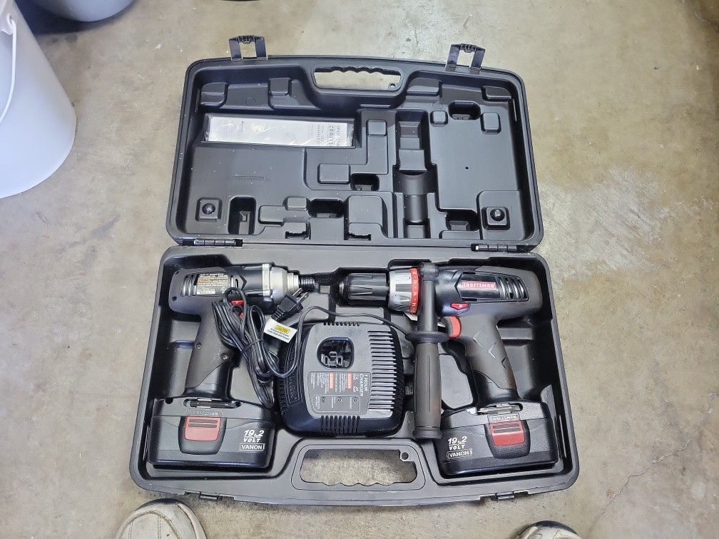 Craftsman 19.2V 1/2" Drill and Impact Driver