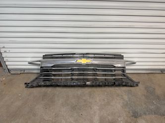 2021–2024 Chevrolet Suburban OEM Front Grille with Emblem