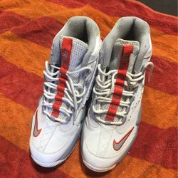 Nike Size 9 Mensi