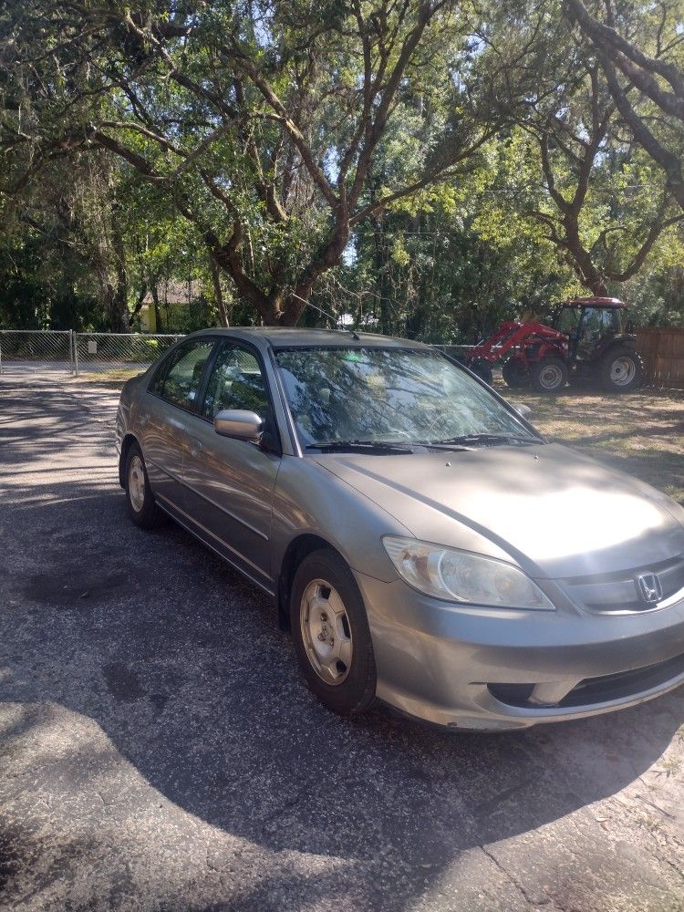 05 Honda Civic Hybrid Very Nice For Year N Runs Great
