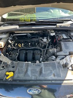 2017 ford focus se 4cy automático