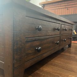 Living Room Table & night stand