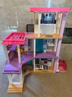 Barbie Dreamhouse-Excellent Condition