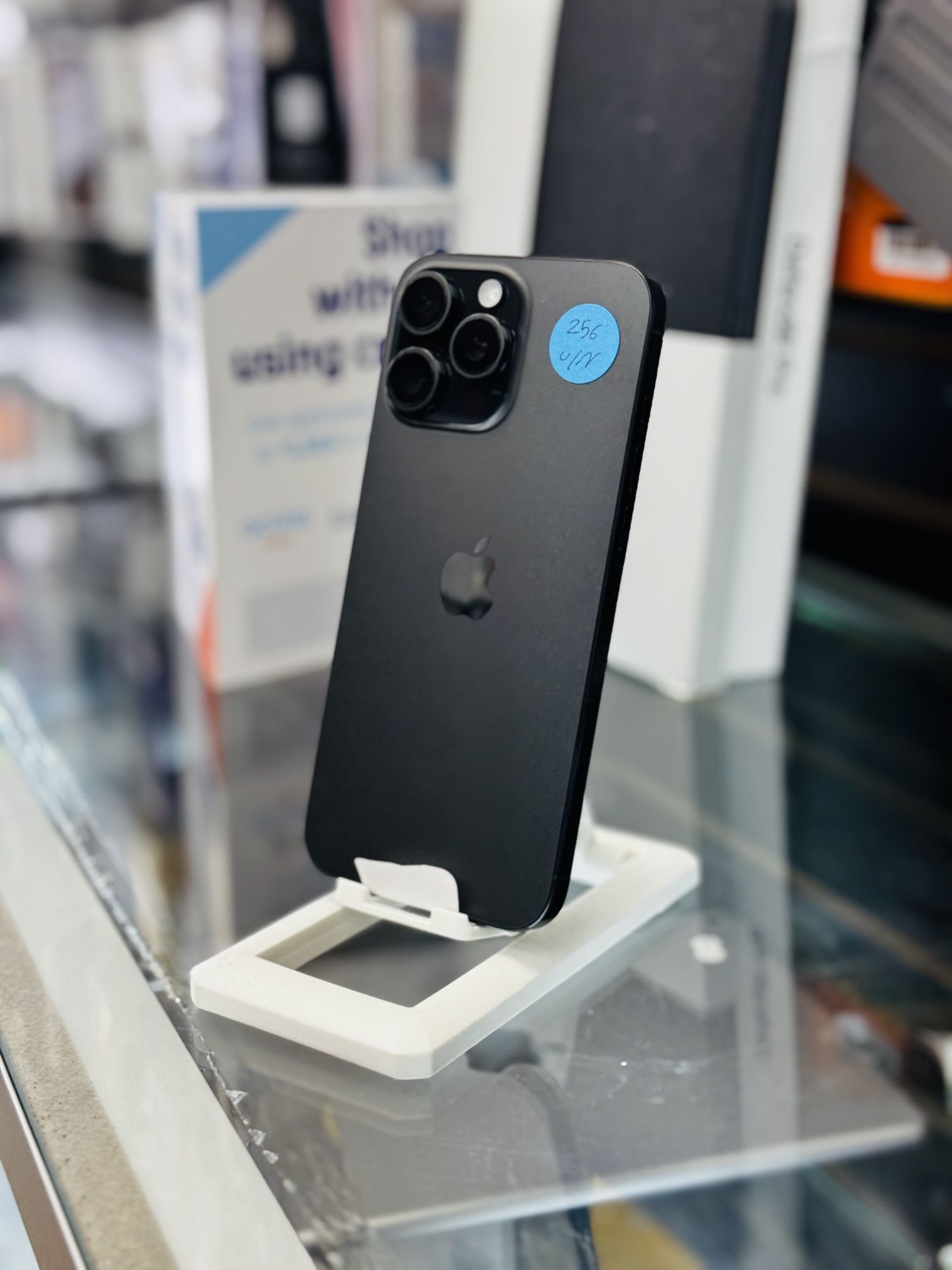 iPhone 16 Pro Max (Factory Unlocked) 