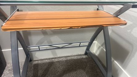Metal small desk with pullout keyboard holder Metal small desk with pullout keyboard holder