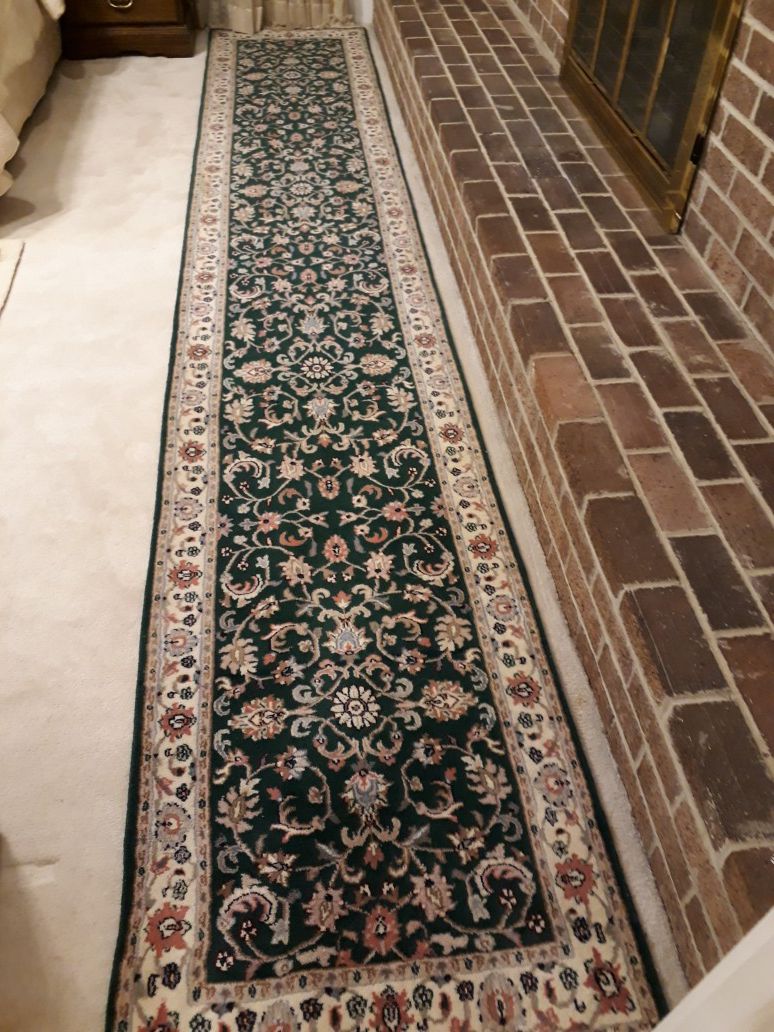 ORIENTAL RUG HAND KNOTTED RUNNER